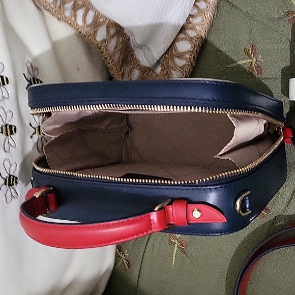 MK Purse Set - Picture 3 of 11